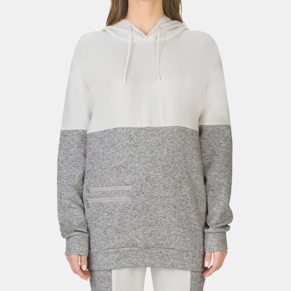 Under Armour Sweatshirt - XS